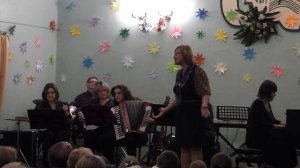 Ансамбль  Шутка Песенка про пять минут солистка Е Полуяхтова