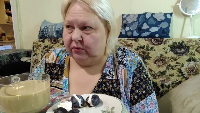 Мукбанг. Слива фаршированная. ☕🍎🍏🍑🍒🍓🍅