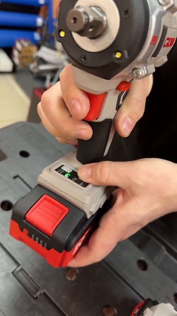 Новый гайковерт CROWN! смотреть онлайн