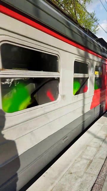 эд4м пролетает станцию мцд3 #популярное #train #подпишись #реки #поезд #топ смотреть онлайн