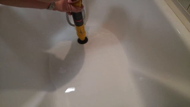 Прочищаю засор в ванной. Что лучше: вакуумный вантуз Stayer PRO Pump или обычный за три рубля)? смотреть онлайн