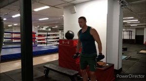 Подъем гантелей ///Молотки ///Качаем руки #бицепс #качае?