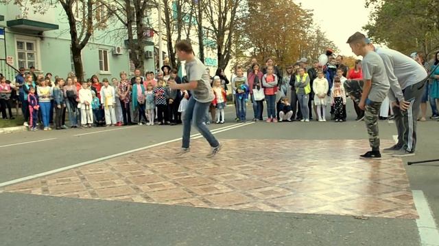 Выступление брейкеров смотреть онлайн