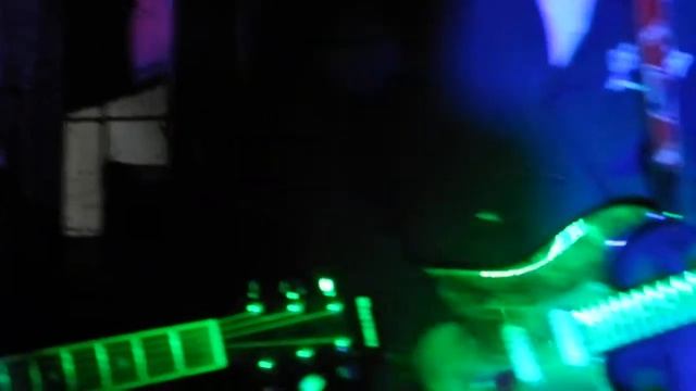 невелика разница - Where Is My Mind? (pixies Cover)