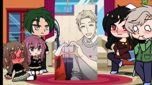 реакция  персонажей семья шпиона на себя