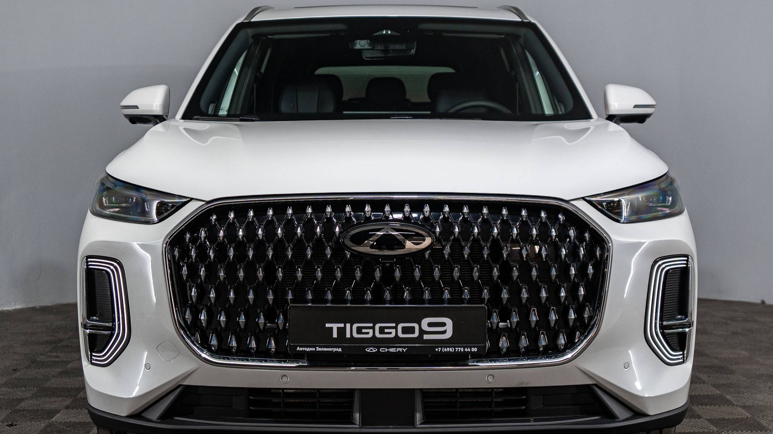 CHERY TIGGO 9 (Ultra) 4WD Искрящийся белый смотреть онлайн