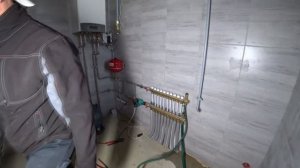 Как правильно развоздушить теплый пол? Стравить воздух из теплого пола и отопления .