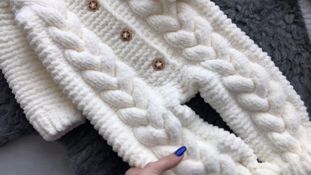 Такой чудесный комбинезон связался на заказ #вязаниеспицами #комбинезон #свитерспицами смотреть онлайн