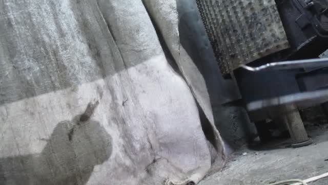 Заменил сальник штока выбора передач на ВАЗ 2112. Испытал ковырялки из моего набора. смотреть онлайн