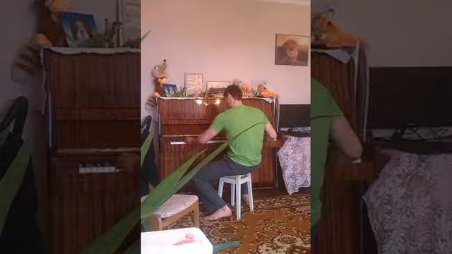 Прикольная игра на пианино смотреть онлайн