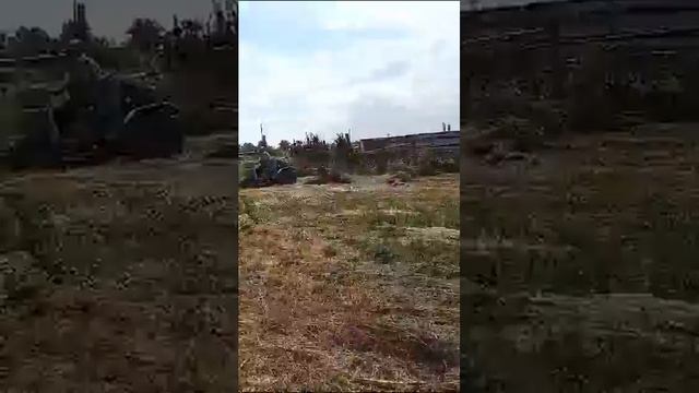 Минитрактор Балдырған собирает скошенную траву/Minitracto смотреть онлайн