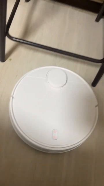 XIAOMI робот пылесос смотреть онлайн