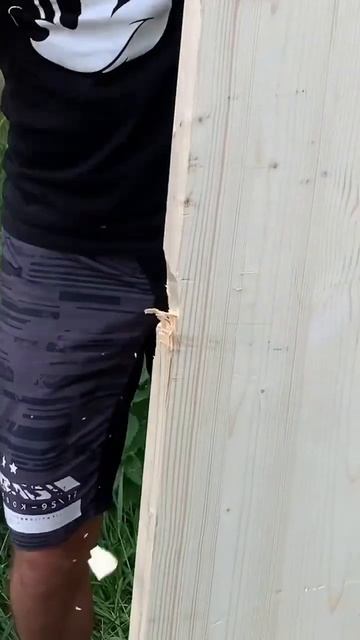 НОЖ ИЗ АЛМАЗНОЙ СТАЛИ VS ДОСКА | Тест #нож #ножи #shorts смотреть онлайн