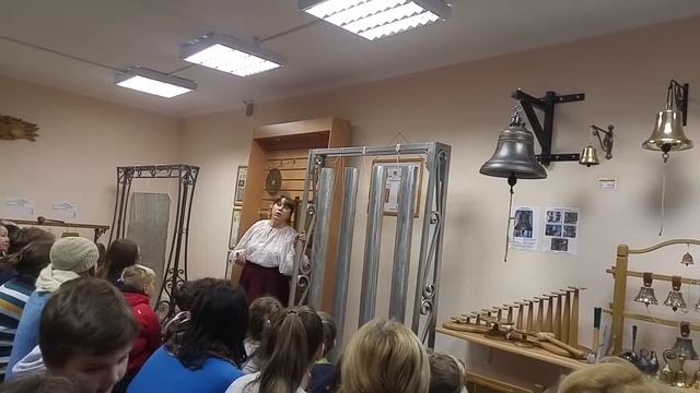 Экскурсия (продолжение) в Выставочный зал Колокола Руси г. Сергиев Посад. смотреть онлайн