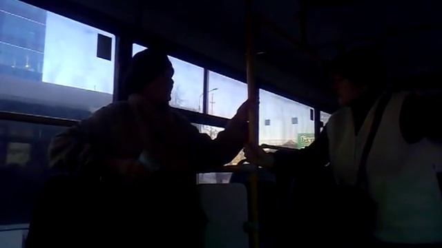 Бабушка в автобусе и мышь кондуктор смотреть онлайн