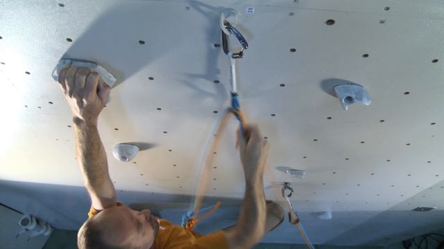 how_to_manipulate_an_ange_carabiner (720p) смотреть онлайн