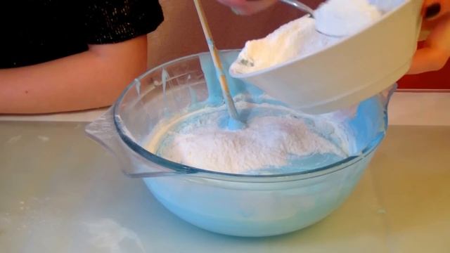 ШОК! ЛИЗУН из ЗУБНОЙ ПАСТЫ ПОЛУЧИЛСЯ ЛИ ОН ИЛИ ЧТО ИЗ ЭТОГО ВЫШЛО? ! смотреть онлайн