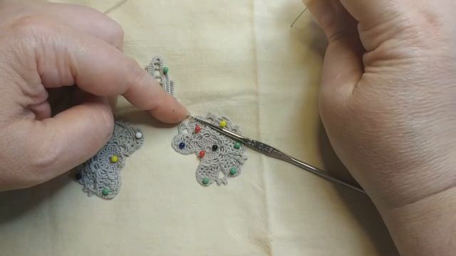 Нерегулярная сеточка в ирландском кружеве: некоторые отрывки из мастер-класса / Irregular netting смотреть онлайн