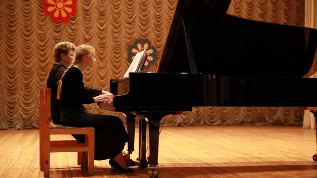 Фортепианный дуэт Е.Приходько, О.Шляхтина смотреть онлайн