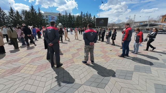 Флешмоб к 80 летию Победы. смотреть онлайн