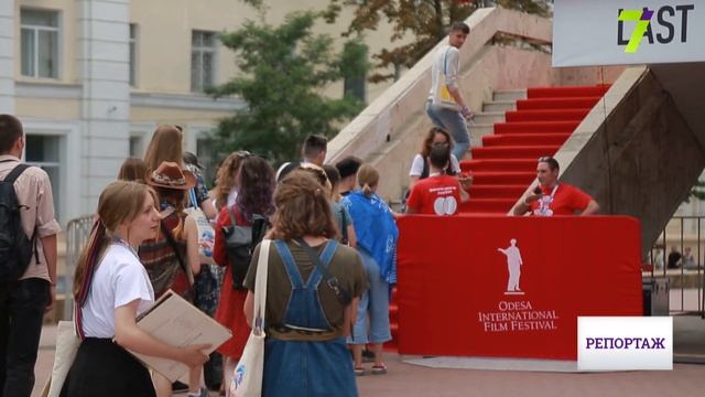 В Одессу едет Жаклин Биссет смотреть онлайн