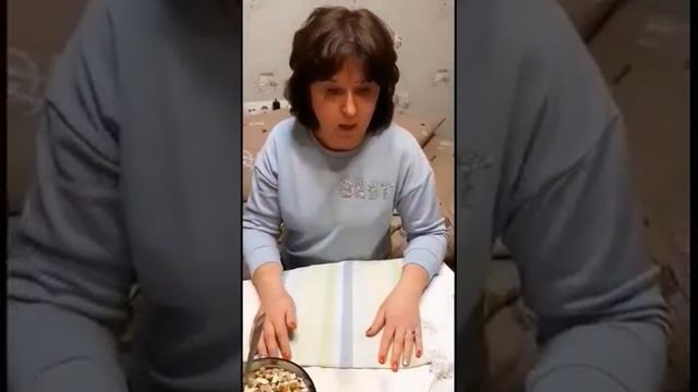 Давайте выпьем за женские руки! Лучший тост. С наступающим друзья! смотреть онлайн