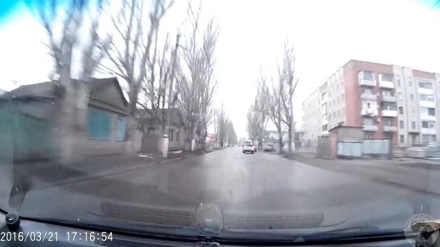 Пошел на обгон обгонский. Вскипела кровь. Наверное понос смотреть онлайн