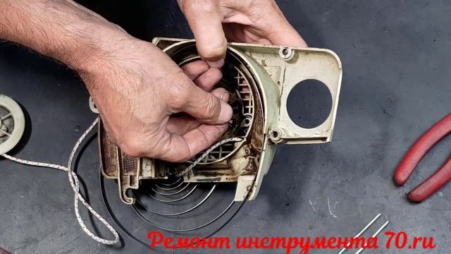 Как поставить пружину стартера бензопилы Штиль- 180,170 #? смотреть онлайн