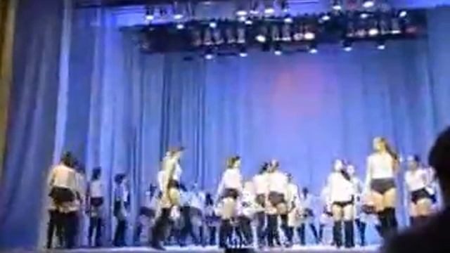 'Пчёлки и Винни пух Оренбург' НОВОЕ ВИДЕО! танца школьниц