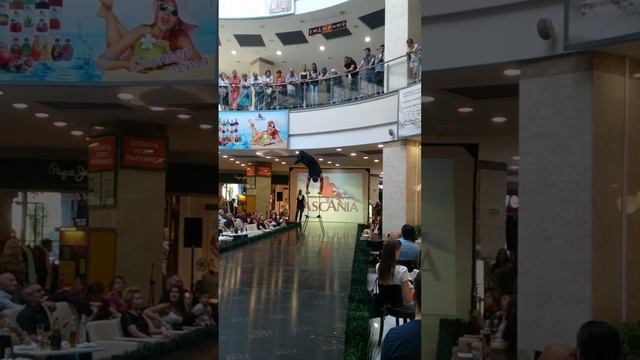 МОДА ДОНБАССА 2016! 3 сентября 2016 г., эквилибрист Александр.