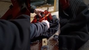 Хускварна142 Замена масляного насоса в домашних услови