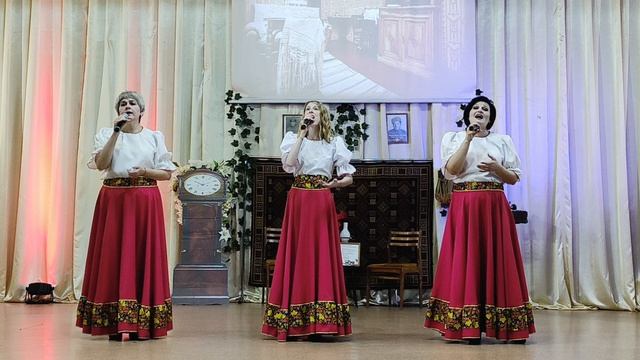 Вокальная гр."Гармония" песня "Ивушки" рук. Ольга Груничева смотреть онлайн