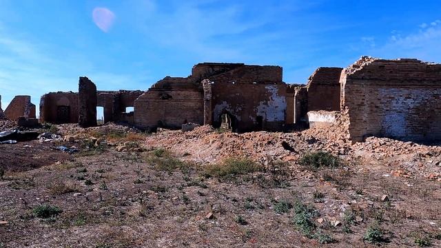 РУИНЫ СТАРОЙ МЕЛЬНИЦЫ смотреть онлайн