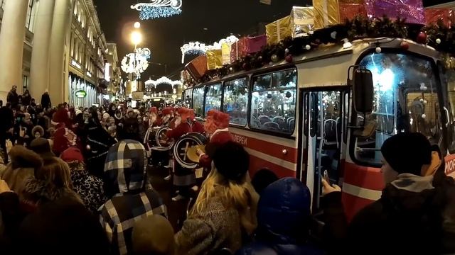 #Дедморобус и музыкальные деды Морозы смотреть онлайн