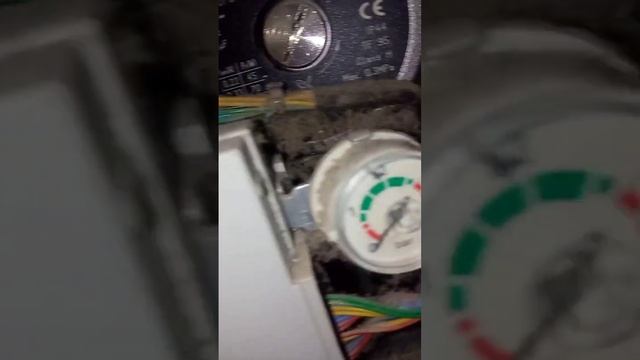 Замена крана подпитки котла Bosh gaz 4000.Чистка линии и про смотреть онлайн