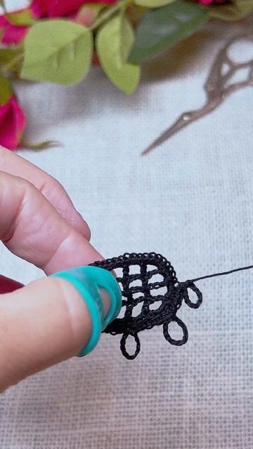 Возможно ли вообще кружево в силуэте свитшот? Можете представить?#crochet #вязание м-ка:Views смотреть онлайн