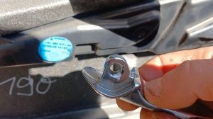 Bmw e39.Ремонт ручки открывания двери/Bmw e39. Door opening handle repair