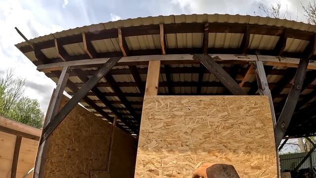 Буду спать в лесу ! Навес почти закончил ! ХУТОР В ЛЕСУ №682 смотреть онлайн