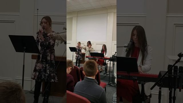 Выше звёзд и больше неба ярче всех огней смотреть онлайн