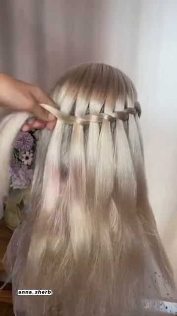 Быстрая красивая прическа на длинные и средние волосы #shorts #hairstyle #прически #лайфхаки смотреть онлайн