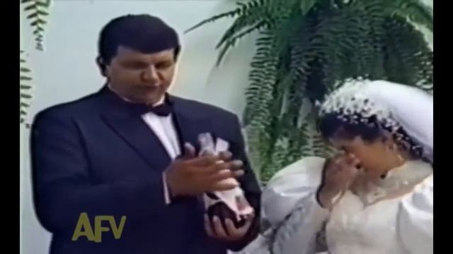 Смешные моменты свадьбы. Funny moments of the wedding. смотреть онлайн