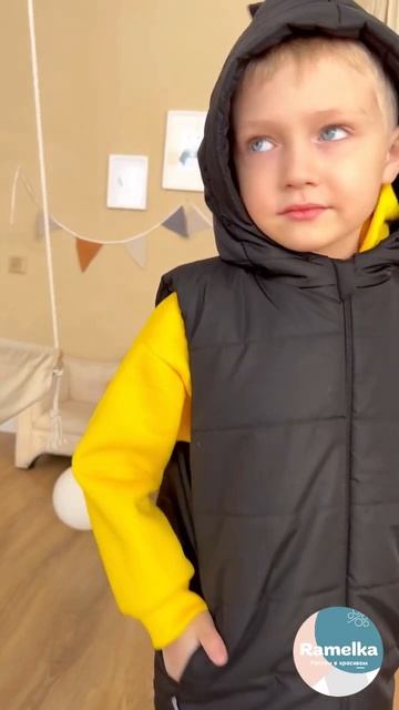 663 жилетка(р.96-116) Материал-дюспо, утеплитель - синтепон. смотреть онлайн