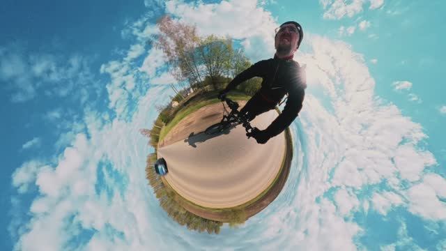 Я буду долго гнать велосипед Feat. Tinlicker - Soon You’ll Be Gone