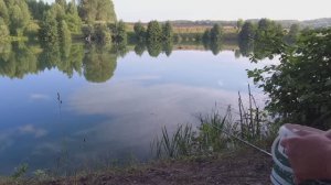 ПРИЕХАЛ ЛОВИТЬ ПЛОТВУ, А ПОШЛА КРАСНОПЕРКА. РЫБА ТАЩИТ ПОД ОБРЫВ ..