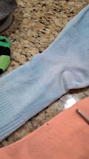 Вторая жизнь носков - резинки домашние (лайфхак) смотреть онлайн