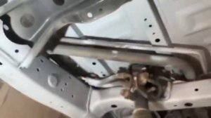 Пескоструйная обработка днища автомобиля