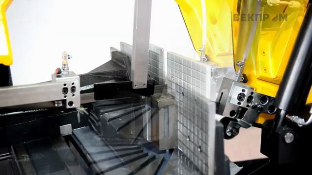 Полуавтоматический ленточнопильный станок Beka-Mak BMSY-270DGH смотреть онлайн