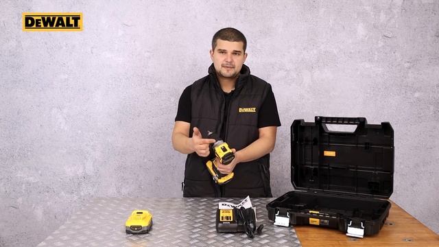 DCD800H2T Акумуляторний дриль-шуруповерт DeWALT смотреть онлайн