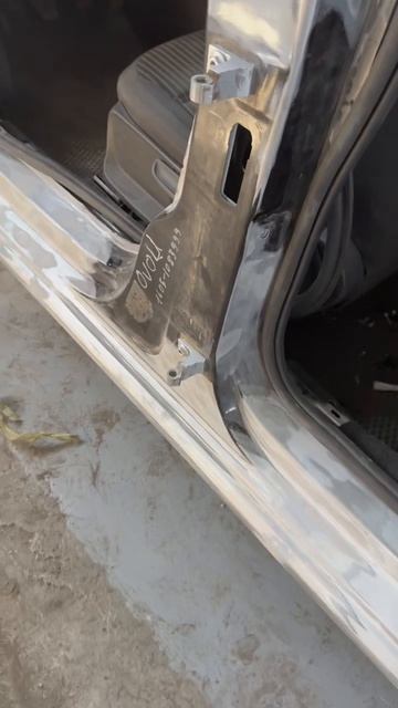 Замена B-стойки #vw #polo #сварка #кузовнойремонт смотреть онлайн