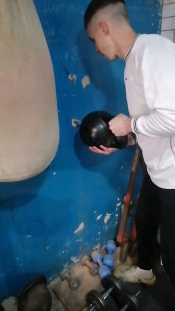 У вас есть молоток? #shorts смотреть онлайн